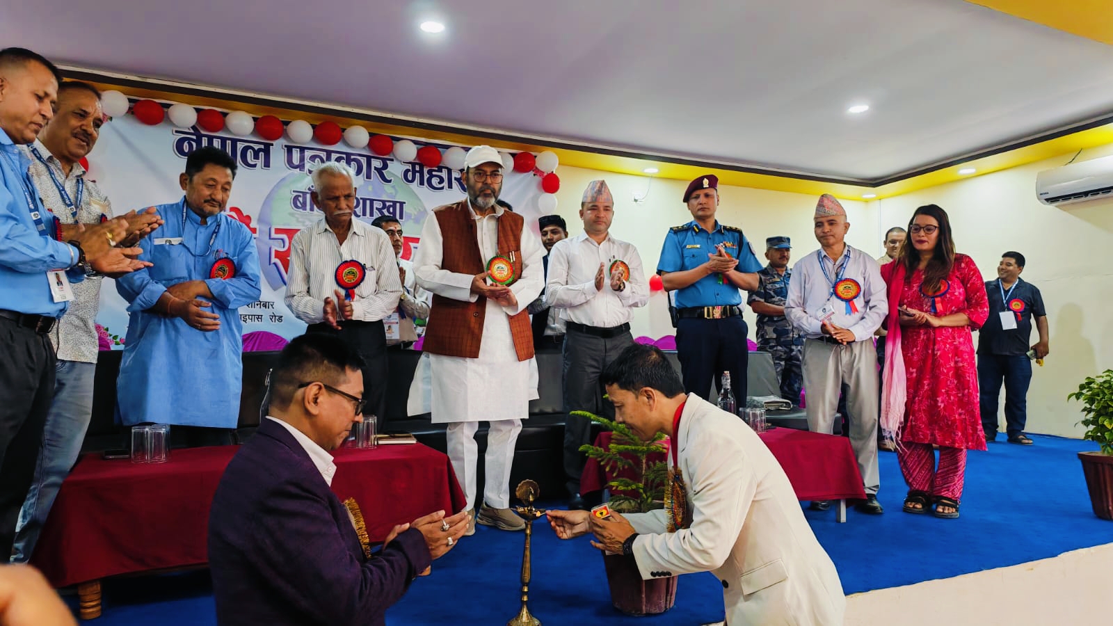 नेपाल पत्रकार महासंघ बाँकेको १५औं साधारणसभा उद्घाटन गर्दै केन्द्रीय सचिव सविन प्रियासन